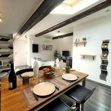 Charme Urbain Sous Les Toits-Terrasse/Clim/Parking Apartamento Béziers Exterior foto